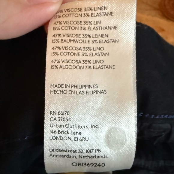 The Colette Magic Fabric Crop Wide-Leg Pants by Maeve - Picture 4 of 5